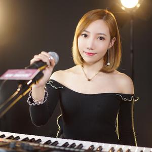 淫荡妈妈口交黑人阳具视频
